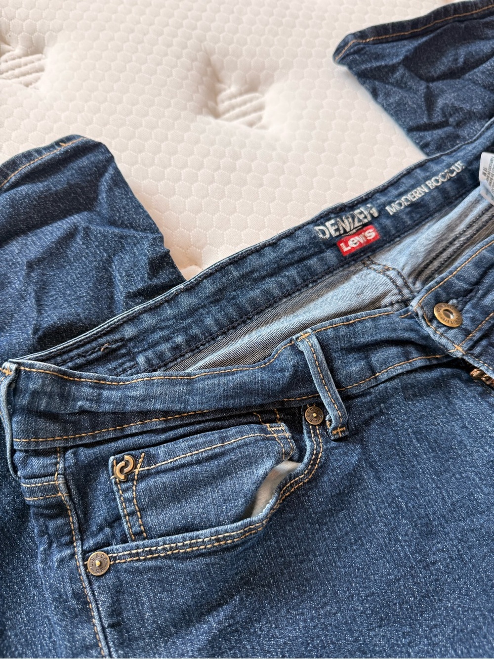 Levi's Dark Blue Bootcut Women's Jeans - Picture 2 of 6
